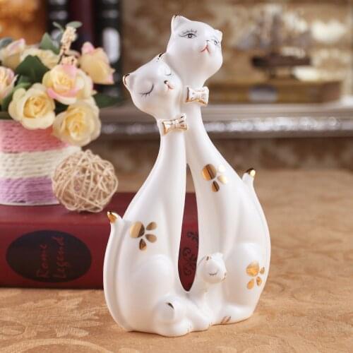 Soft Clothes with Creative Ornaments New Exotic Fashion Cat Ceramic Home Decorations Animal Crafts Wedding Gifts