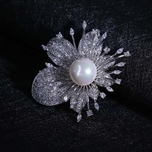 Fashion Beautiful Big Flower Brooch With Man-made Pearl High Quality Cubic Zirconia Brooches Jewelry For Women Coat Accessories