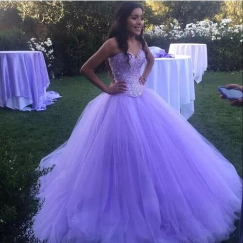 Luxury Tulle Ball Gown Quinceanera Dresses Long Beaded Crystals Sweetheart Lavender 15 Year Vestidos De 15 Anos Sweet 16 Dresses