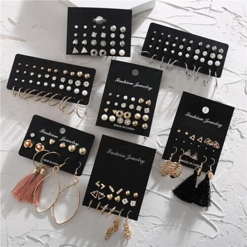 2021 Classic Gold Geometric Stud Earrings for Women Bohemian Fashion Pearl Circle Heart Earrings Female Fashion Statement