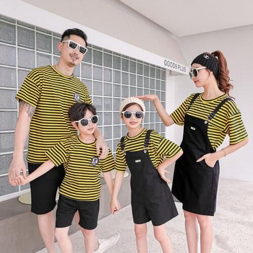 Summer Family Matching Outfits Mom Girls Stripe T-Shirt+Black Strap Shorts Father Boys T-Shirt+Shorts 2PCS Suit Vacation Clothes