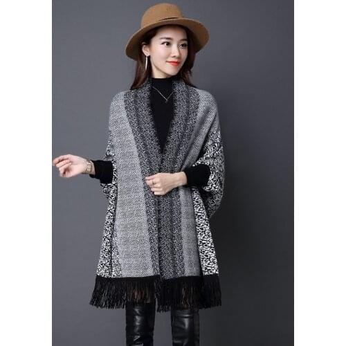 ZJZLL Hot Selling Fashion Custom Design Leopard Crochet Winter Patterns Pashmina Cloak Female Knitted Sweater Women Poncho Capes