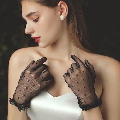 2021 Wedding Gloves Transparent Dot Tulle Fishnet Gloves Black Ivory Wrist Length Bridal Gloves Finger Short Wedding Accessories