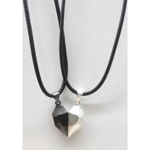 2Pcs Magnetic Couple Necklace Lovers Heart Pendant Distance Faceted Charm Necklace Women Valentines Day Gift 2021