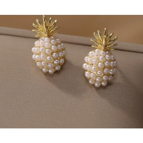 New Arrival Geometric Pearl Women Trendy Stud Earrings Pineapple Pearl Earrings Female Fashion Earrings Female Jewelry