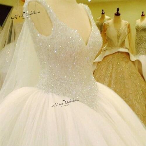 Crystals Luxury Wedding Dresses 2019 Sparky Ball Gown Bride Dress Tulle Floor Length Vestido de Noiva Lace up Back Wedding Gowns