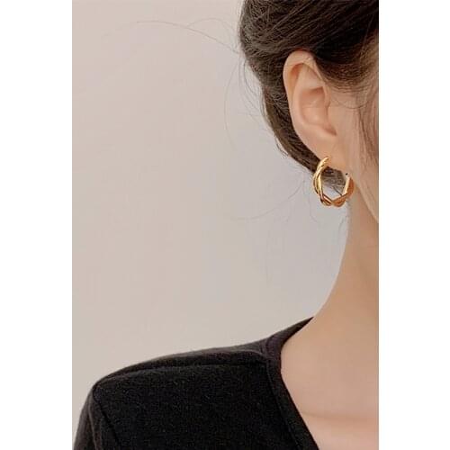 Metal twisted circle Earrings No Hole Ear Clips Geometry round Clip Earring Without Piercing Minimalist Earrings Jewelry ER1012