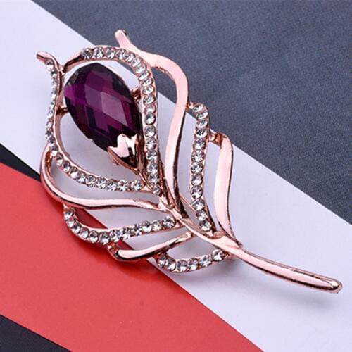 Retro Crystal Peacock Feather Brooches For Women Stethoscope Brooch Pins Fashion Dress Coat Clothes Accessories Cute Jewelry