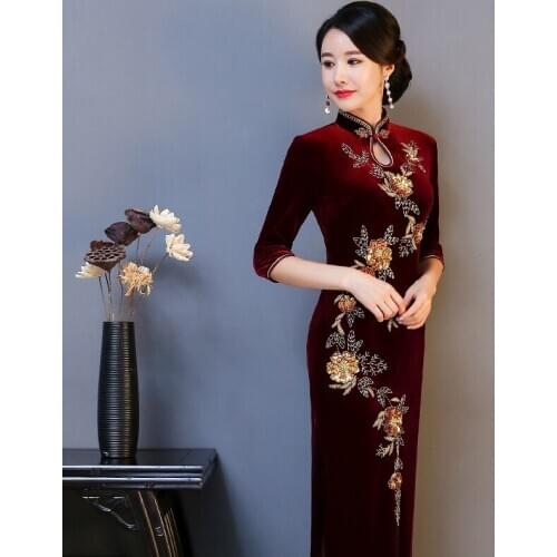 Vintage Qipao Women 2021 Velvet Cheongsam Chinese Style Quality Vestidos Sexy Flower Dress Bride Wedding Dress Plus Size 3XL 4XL