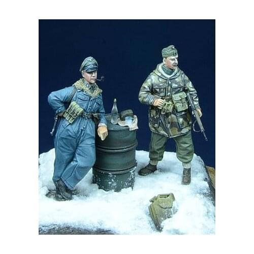 1/35 Risen Figures Model Kits Hungary Soldier Winter 2 figure Unassambled Unpainted