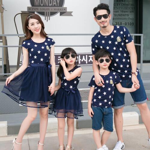 Family Matching Clothes Mother Daughter Dresses Matching Father Son Outfits Cotton Print Stars Boys T-shirt Girls Dress