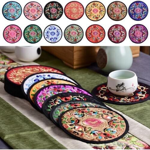 Chinese Style10pcs Round Embroidered Cloth Coasters Vintage Ethnic Floral Design Teacup Mat Dining Table Placemat Cup Mats Pads