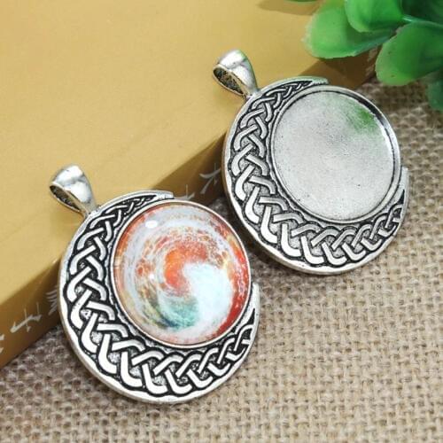 5pcs/lot 25mm Inner Size Zinc alloy moon Necklace Pendant Cameo Cabochon Base Base Tray Bezel Blank F-020115