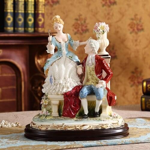 HOME DECORATION ACCESSORIES MEN AND WOMEN SIT ON A ROMAN COLUMN FISHING DECOR FIGURINE OFFICE ORNAMENT OBJECTS CERAMIC GIFT