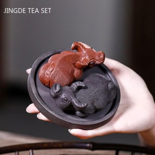 1 PCS Boutique Purple Clay Tea Pet Cattle Statue Animal Model Ornament Desktop Crafts Yixing Handmade Tea Set Decoration