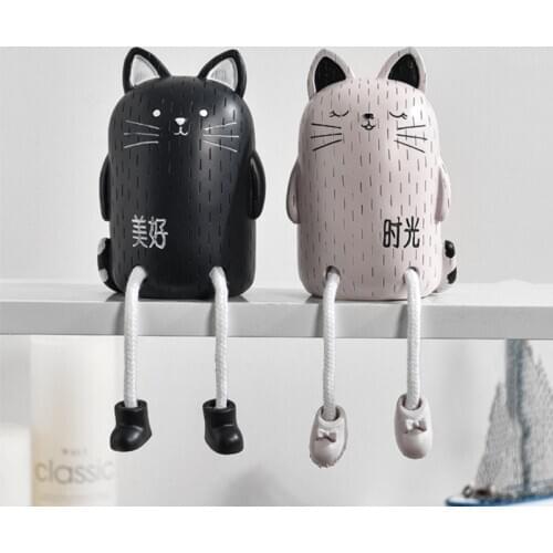 2pcs/set Cute Animals Style Creative Wall Hanging Foot Doll Resin Crafts Hanging Leg Doll Elf Doll Figurines Home Decoration