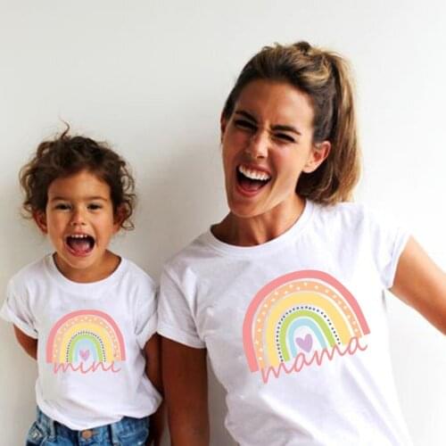 1pcs Rainbow Family Matching tshirt Mommy and Me Matching Clothes mama mini tshirt mother Daughter fashion Family Look Outfits