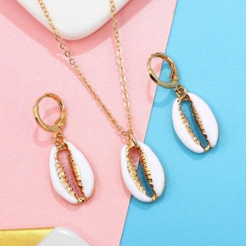 Boho Fashion Necklace Conch Shell Pendants Necklace Earrings Set For Women Ocean Seashell Beach Necklace Jewelry Set