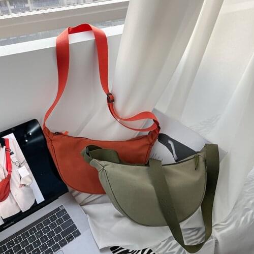 2021New Arrival Popular Simple Female Daily Bag Fashion Fanny Chest Bag Women Polyester Shoulder Crossbody Pack Waist Belt Purse