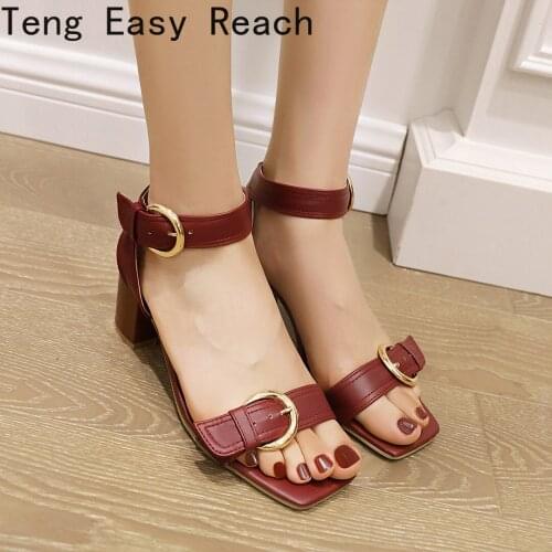 Ladies Sandals Metal Decoration Summer Ladies Shoes Size 33-43 New Arrivals Fashion Work Buckle Ladies Sandals White Yellow Blue