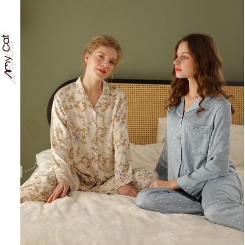 2021Spring Elegant Natural Satin Printed Pajamas Womens Star Moon Suit Pajama Set Women Two Piece Set Summer Pajamas Woman Set