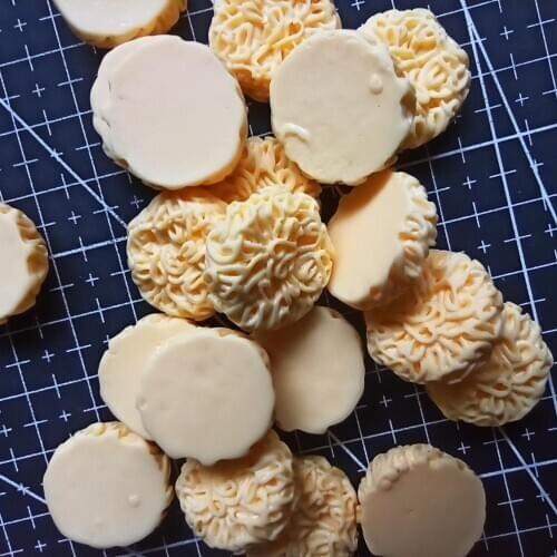 1pcs/lot resin flat back simulation food round instant noodles 19mm Cabochon Scrapbook DIY phone decoration