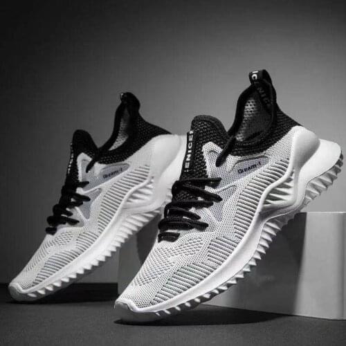Hot Sale Light Running Shoes Comfortable Casual Mens Sneaker Breathable Non-slip Wear-resistant Outdoor Walking Men Sport Shoes