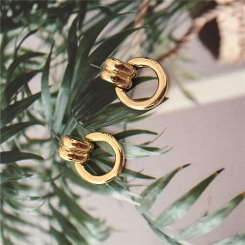 Ziao Stud Earrings