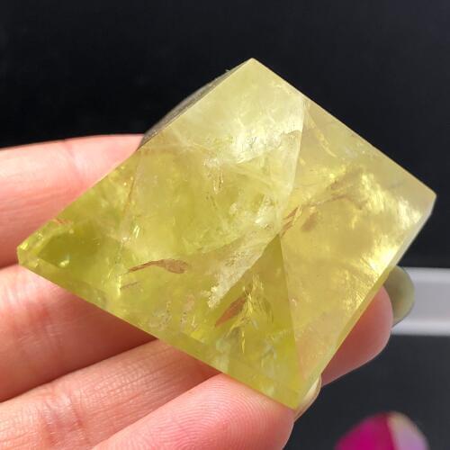 Natural Yellow Crystal Pyramid Gemstone Mineral Great for Meditation Healing Home Decoration Chakra Reiki Stone