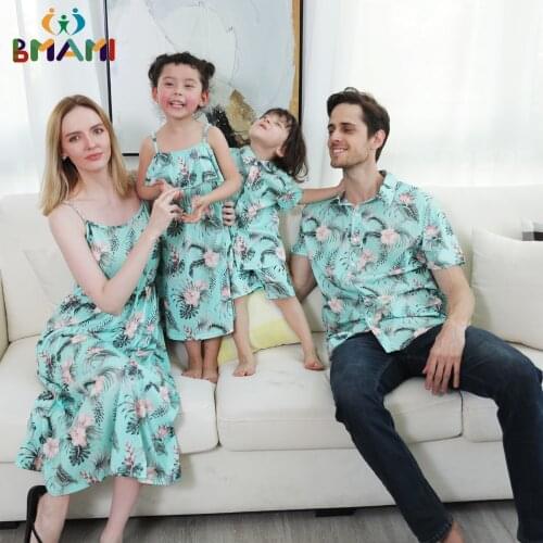 Summer Family Matching Outfits Mother Daughter Dresses Family Look Dad and Son T-shirt &Shorts Holiday Matching Couple Clothes
