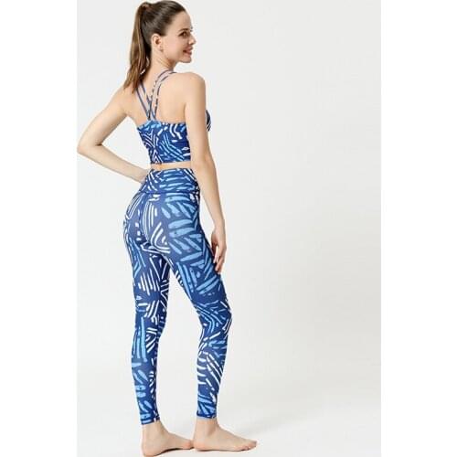 Summer Two Piece Set Women Fitness Clothing Gym Wear Seamless Yoga Sets Workout Clothes for Women High Waist Printed Leggings