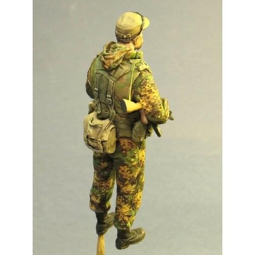 Resin Soldier 1:35 modern Russian volunteer division commander Ukraine battlefield 831y new model