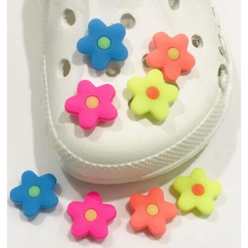 8Pcs Luminescence Noctilucent Flowers PVC Shoe Charms Accessories Buckle DIY Backpack Wristbands Shoes Girls Gift