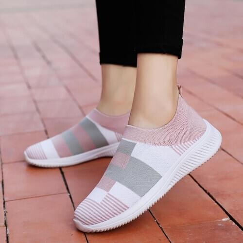 Plus Size Summer Light Weight Socks Sneakers Womens Sports Shoes for Fitness Pink Knit Sport Shoes Female Running Shoes D-629