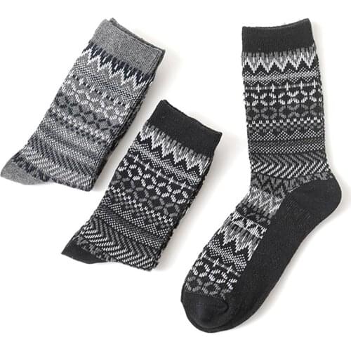 High quality Man Jacquard socks Autumn Winter cotton sock stripe mens socks sports sock travel sock gifts for father boyfriend