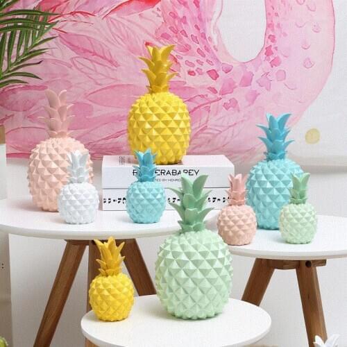 Nordic Home Decoration Resin Sculpture Room Decoration Creative Pineapple Fruit Statue Restaurant Table Decoration Modern Crafts