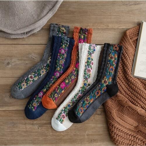 Women Socks Cotton Euramerican National Wind Flowers Autumn and Winter Ladies Socks Warm and Cute 2020 New Fashion hot
