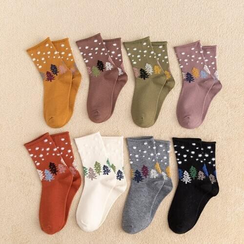 Q 1Pair Soft Cartoon Christmas Pattern Mid Tube Sock Nice Gift Cotton Socks for Women Ladies Pile Socks Autumn Winter
