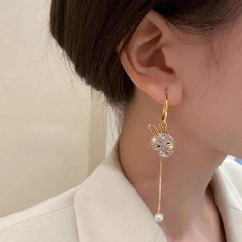 The New Asymmetrical Bunny Dangle Earrings Fashion Temperament Personality Drop Earrings for Women Jewelry
