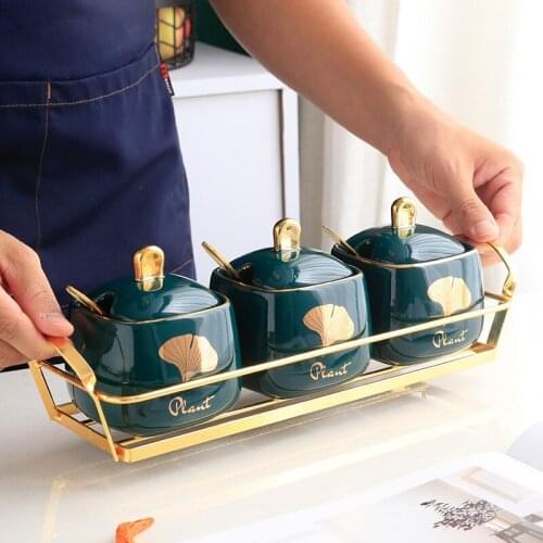 Kitchen Ceramic Condiment Storage Jar Cruet Containers Seasoning Tank Cover/Tray Sauce Box Salt Sugar Box Spice Jar with Spoon