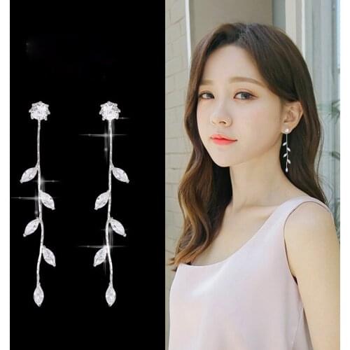 2021 Hot New Silver Plated Willow Leaf Earrings Female Fashion Jewelry Temperament Simple Long Tassel Earrings Fit Women Gift