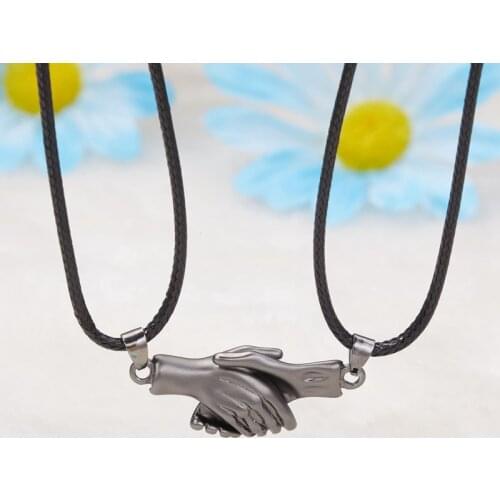 New Fashion Magnet Attracts Hold Hands Couple Pendants Necklaces Set For Women Men Clavicle Chain Choker Boyfriend Jewelry Gifts