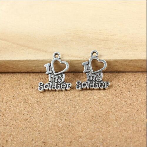 SEVEN PLUS Punk Pendants