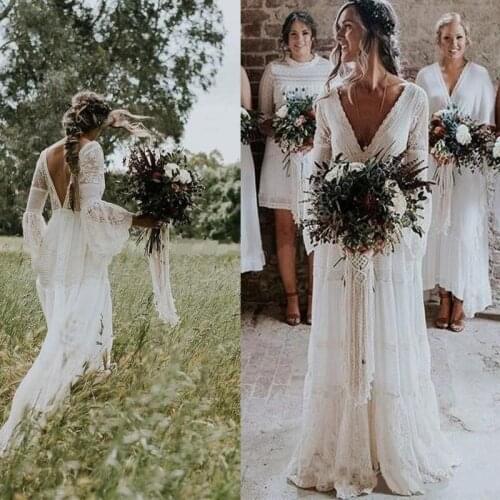 2019 Bohemian Wedding Dresses V Neck Long Sleeve Lace Sweep Train Beach Boho Garden Country Bridal Gowns robe de mariée Plus Siz