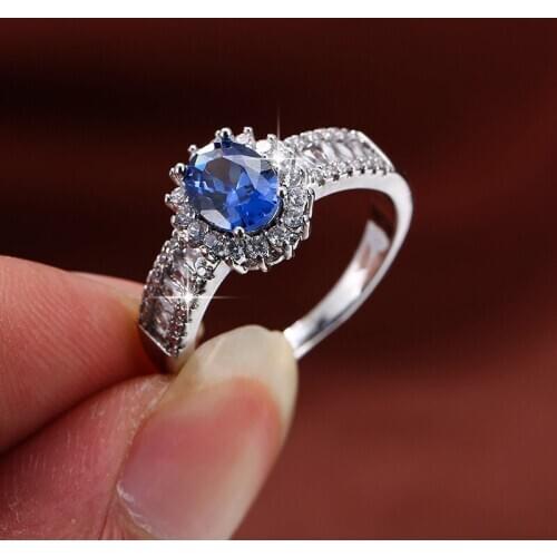 Side Set Zircon Blue Large Zircon Silver Color Rings Women Rings Fashion Glamour Banquet Engagement Rings Gift For Girlfriend