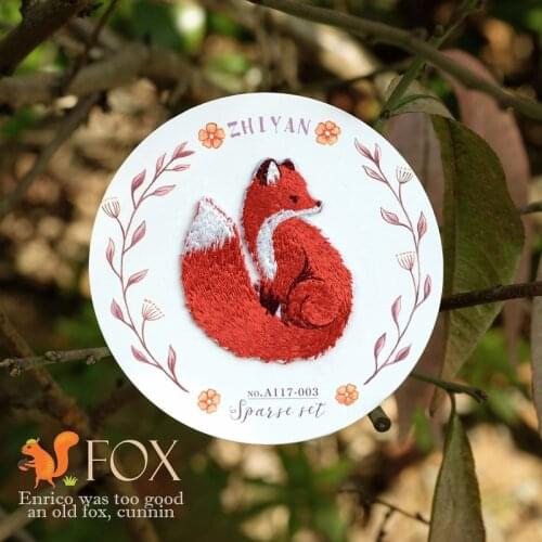 Red Fox Embroidery Patch Fabric Sticker For DIY T-Shirt Clothing Bags Decoration Accessories Repair Adhesive Label