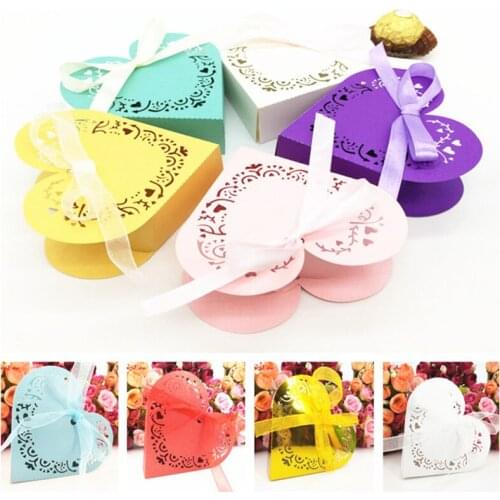 50pcs Gold Candy Boxes Heart-shaped Stiff Paper Party Boxes Pop Candy/Snack Favor Bags Wedding Birthday Movie Party Tableware 5Z