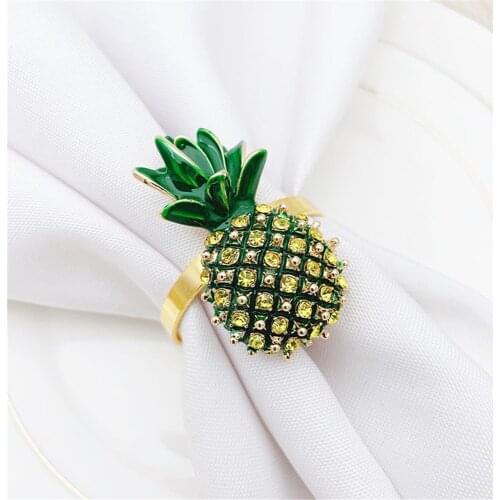 New Green Pineapple Imitation Gold Diamond Metal Napkin Ring Home Table Decoration Western Food Cocktail Party Jewelry