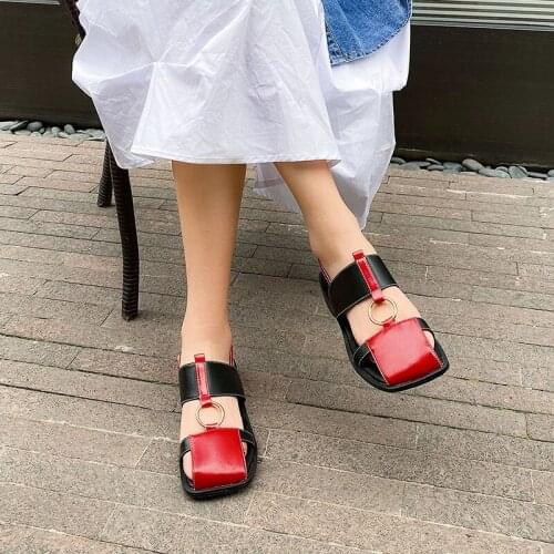 2021 New Genuine Leather Metal Decoration Sandals Concise Shallow Thick Heels Pumps Summer Casual Office Lady Shoes Woman