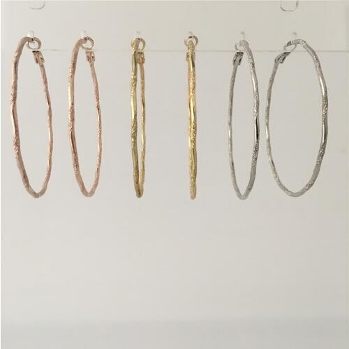 TRENDY WOMEN EARRINGS GOLD ROSEGOLD RHODIUM COLOR PLATING MEDIUM SIZE HOOP EARRINGS